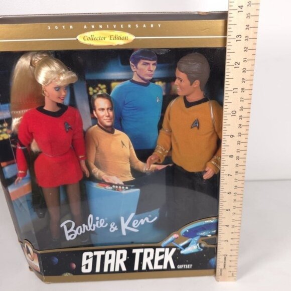 STAR TREK 30th Anniversary Mattel Barbie &‎ Ken Gift Set Collectors 1996 #15006 - Picture 5 of 11